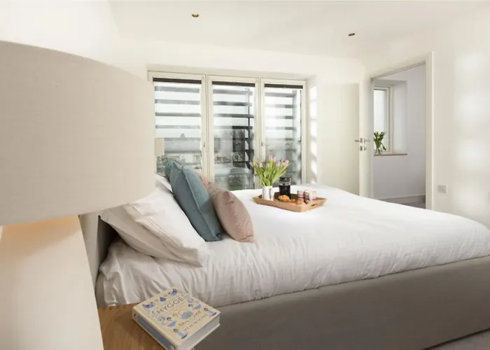 Sunny Eco Home Minutes From The Beach